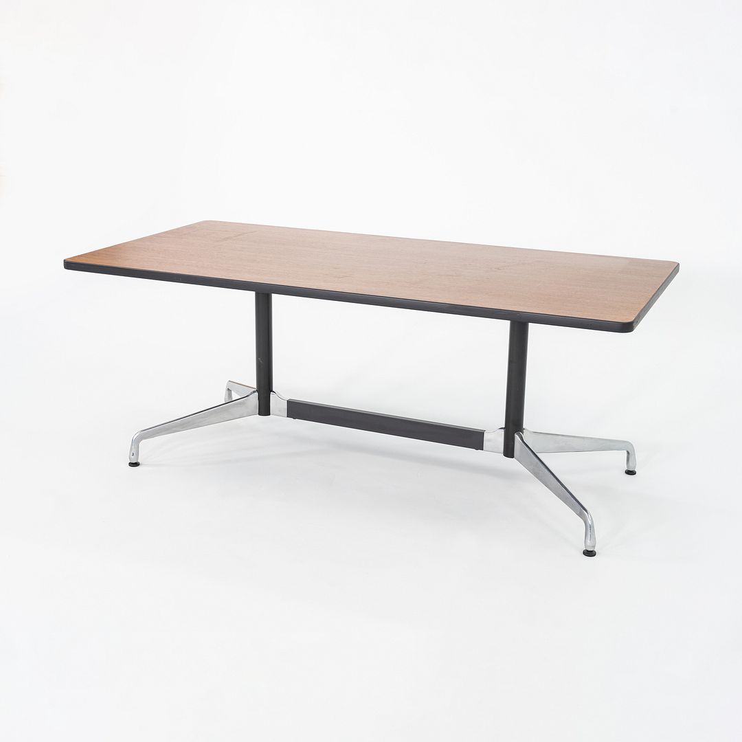 Segmented Conference Table, Model ET143