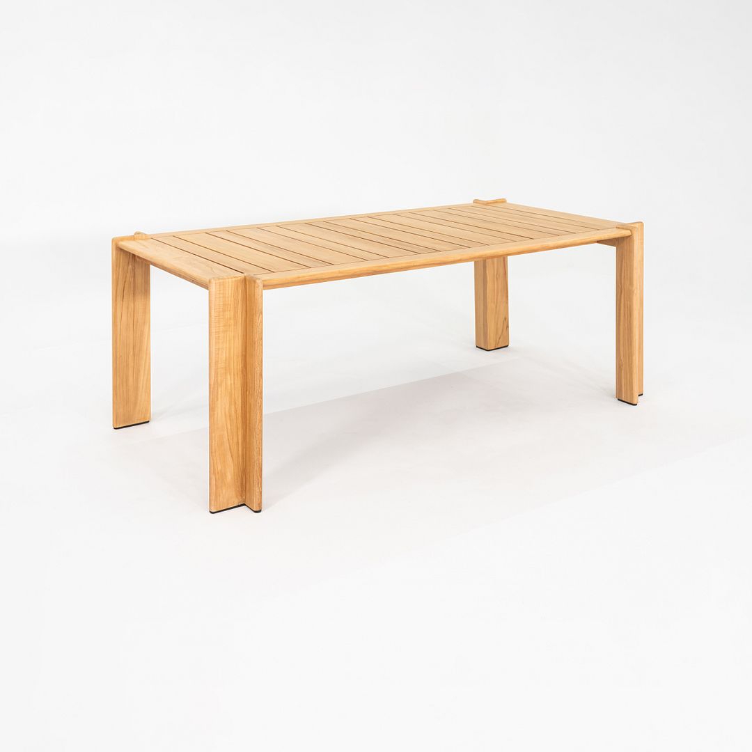 Atmosfera Dining Table