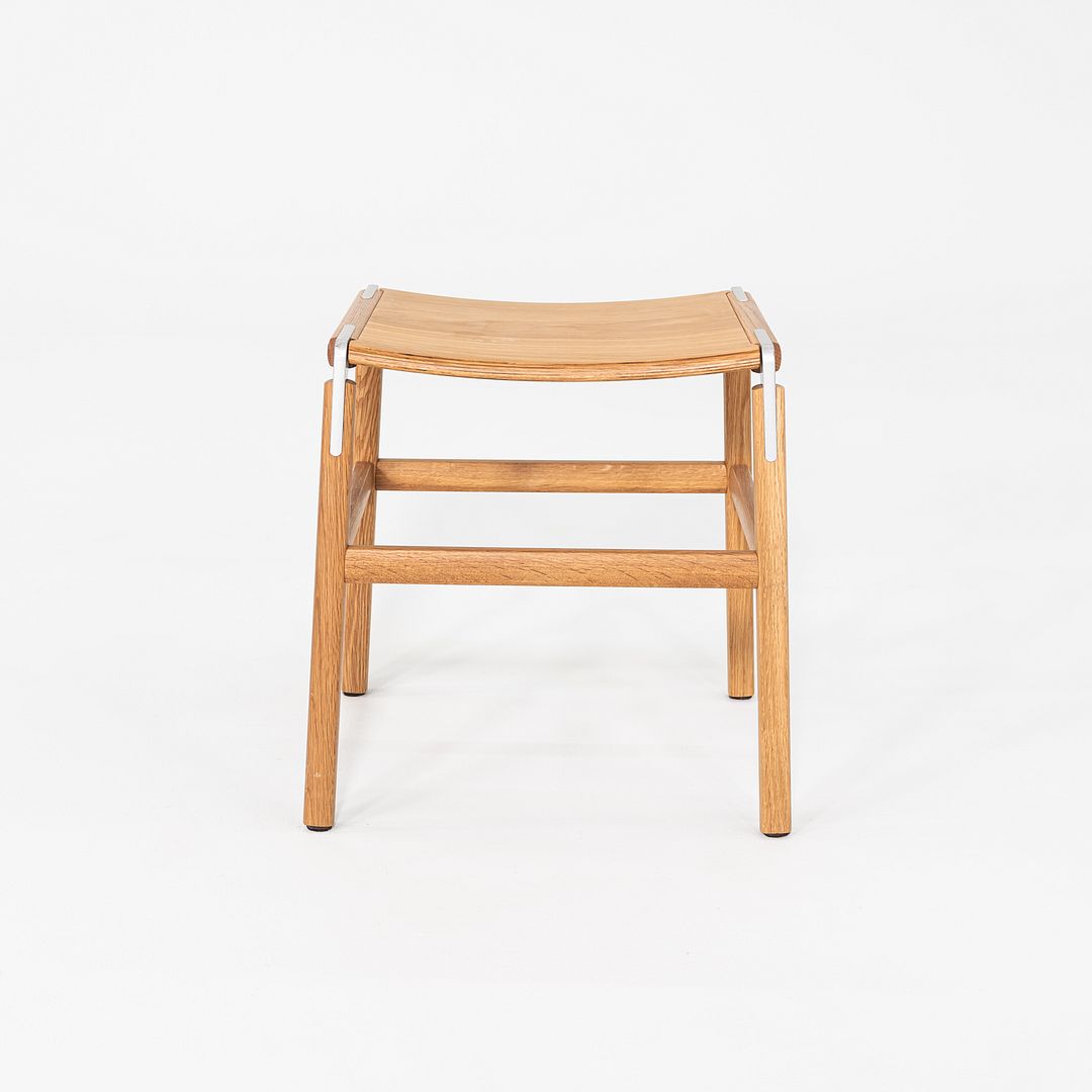 Shorty Backless Standard Chair
