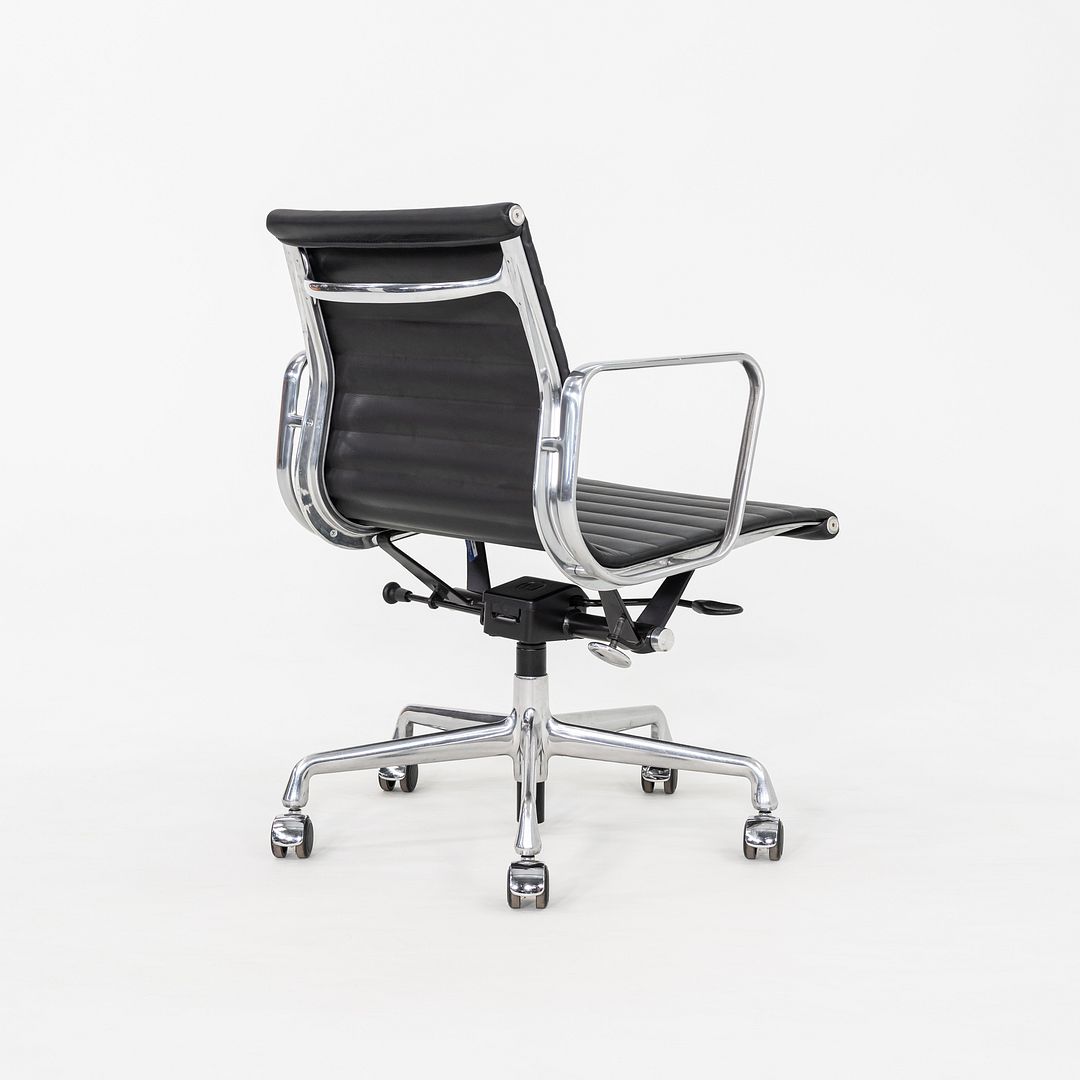 Aluminum Group Management Chair, Model EA335