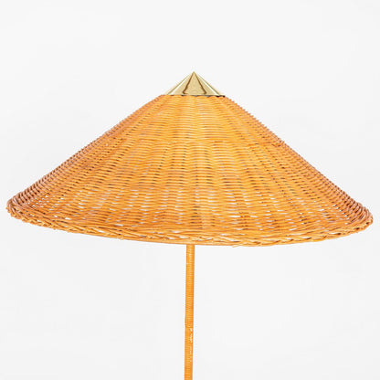 9602 Floor Lamp