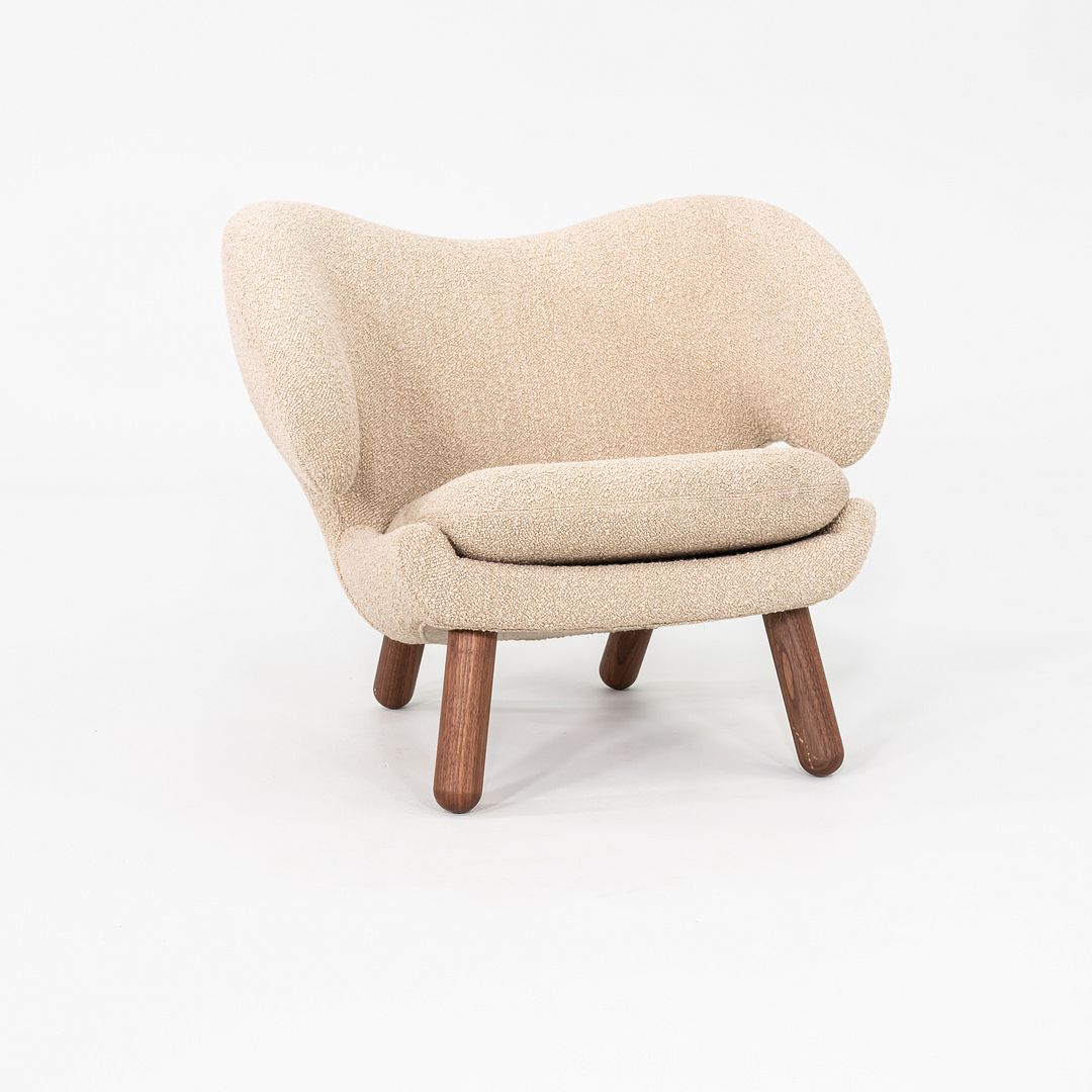 Pelican Lounge Chair