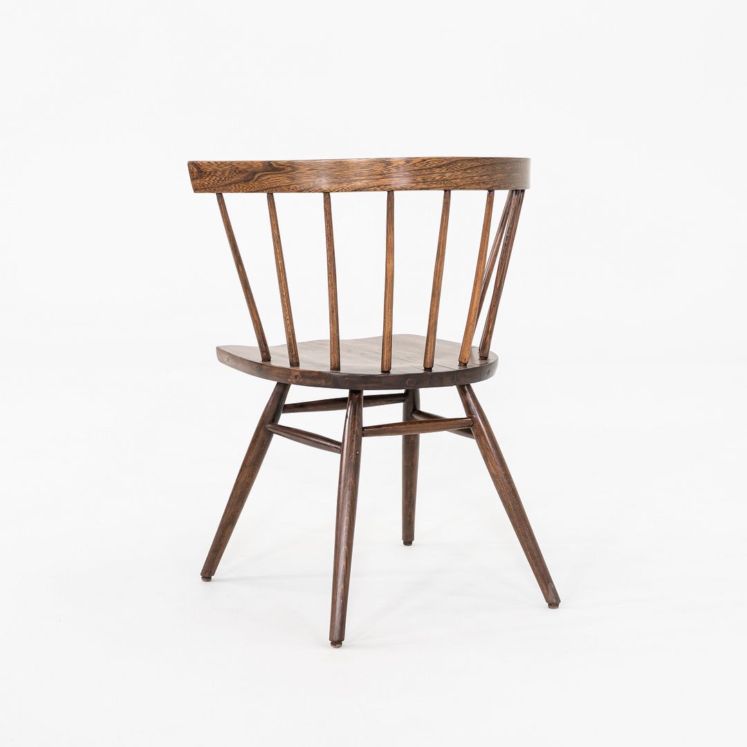 N19 Straight Chair