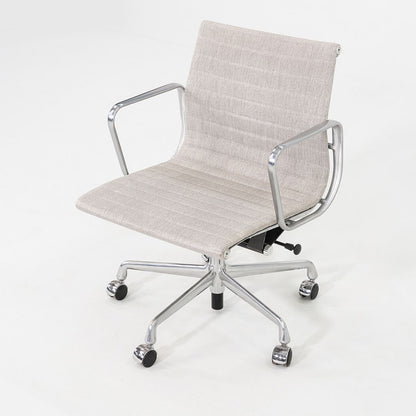 Aluminum Group Management Desk Chair, Model EA335