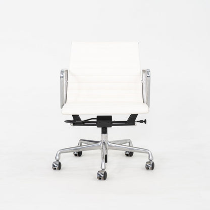Aluminum Group Management Desk Chair, Model EA335