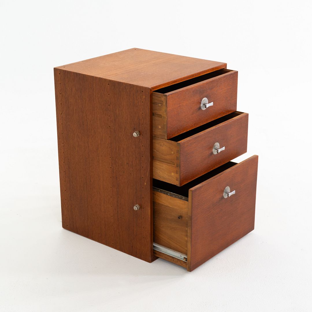 Diplomat Cresco Cabinet
