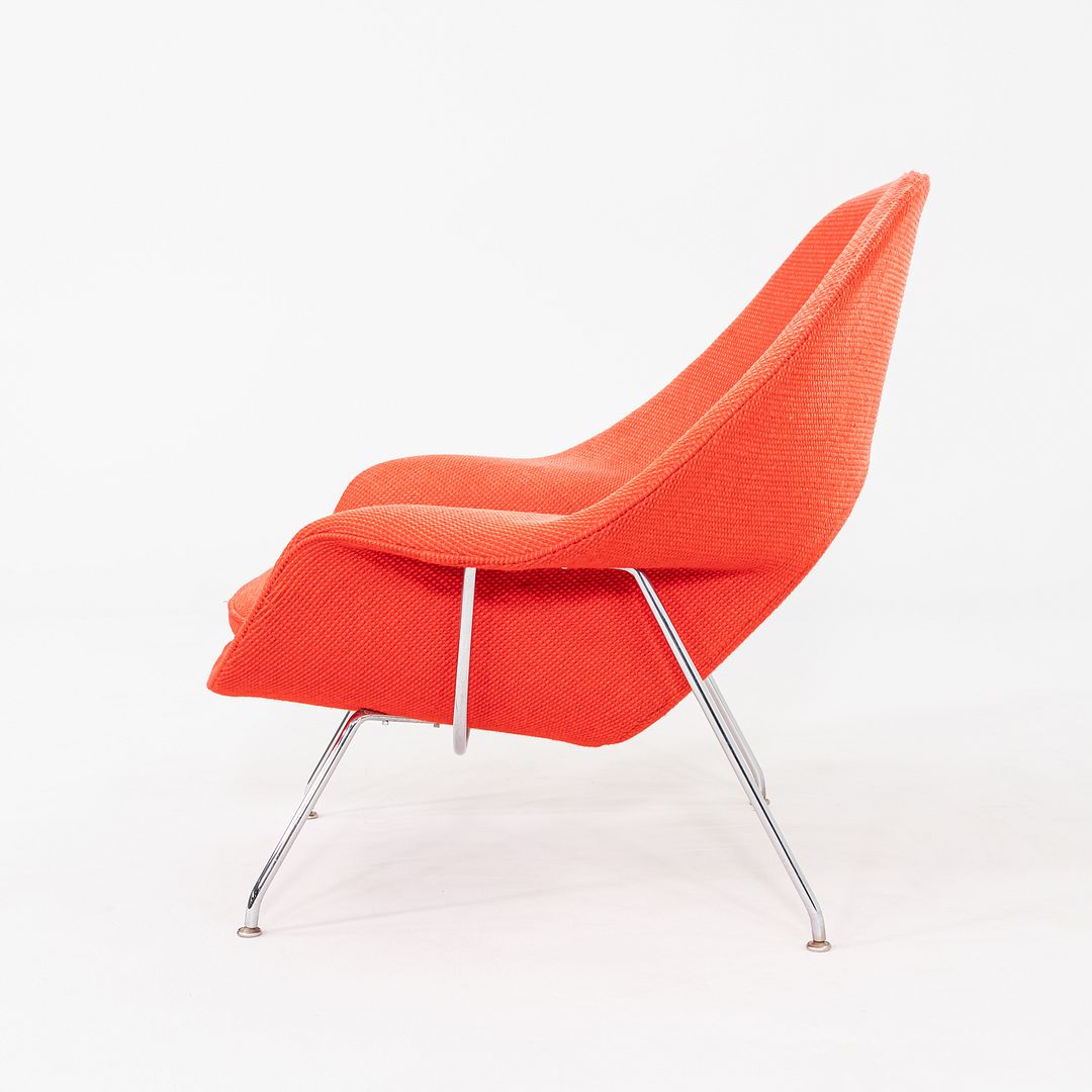 Womb Lounge Chair and Ottoman