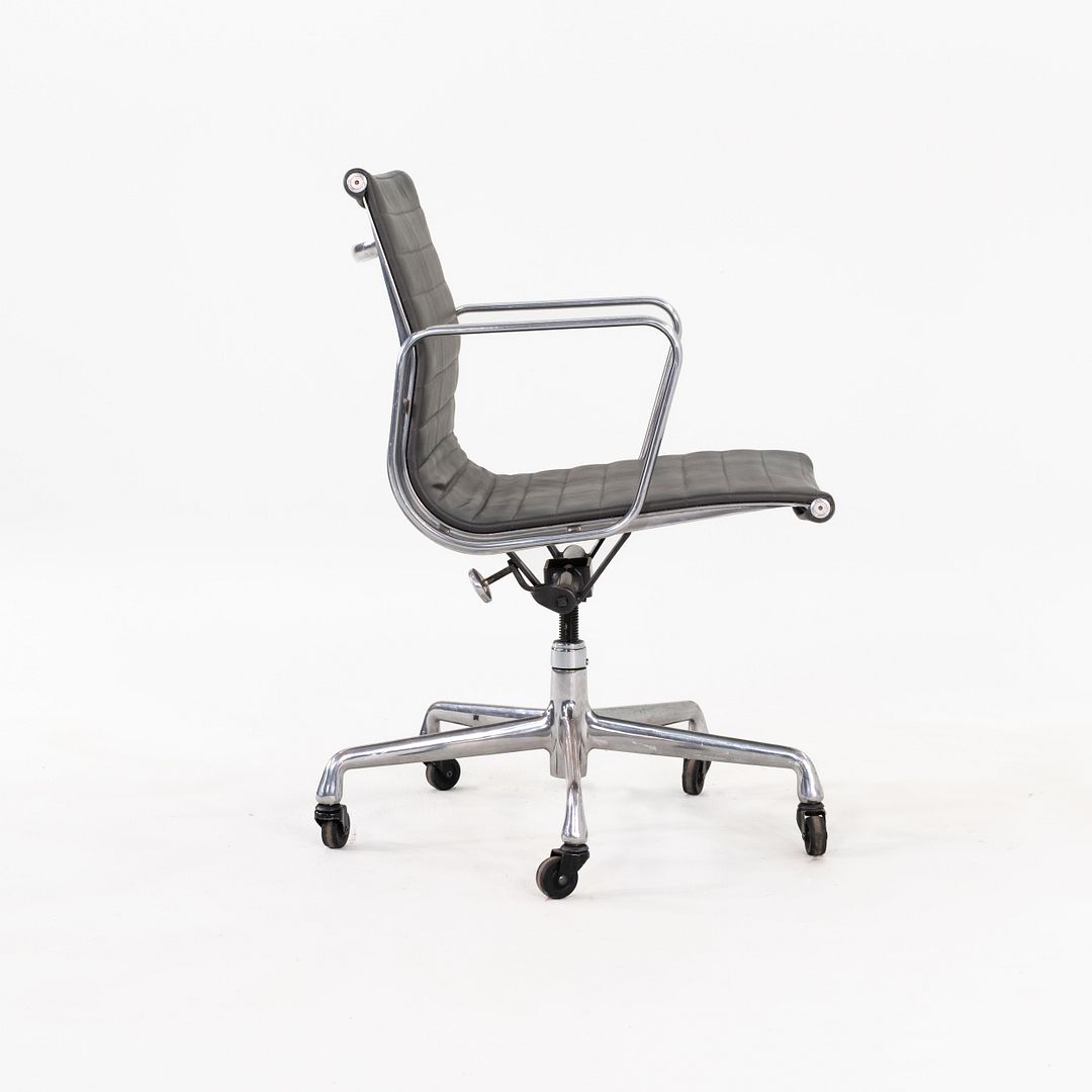 Aluminum Group Management Desk Chair, Model EA335