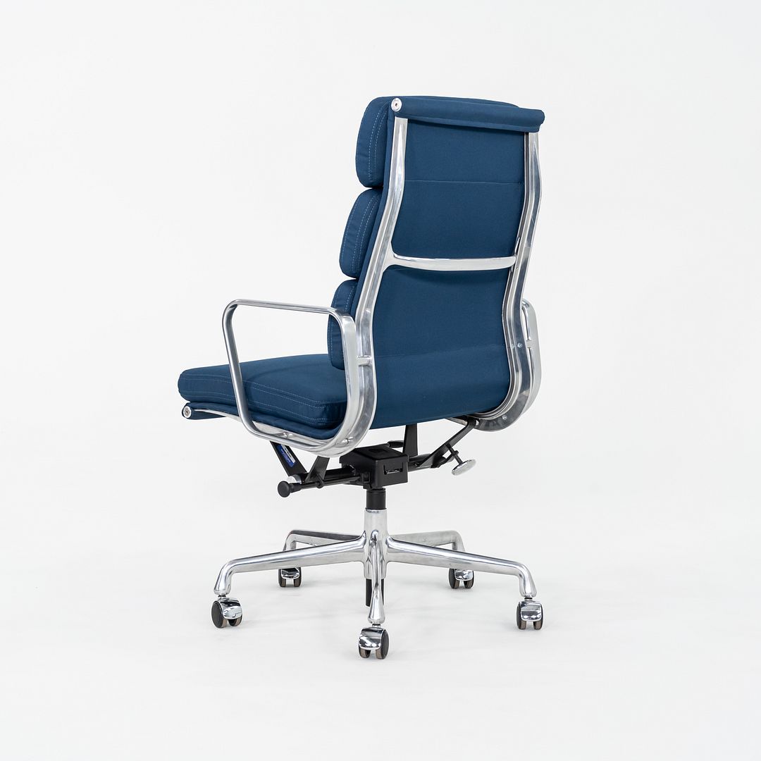 Soft Pad Executive Chair, Model EA437