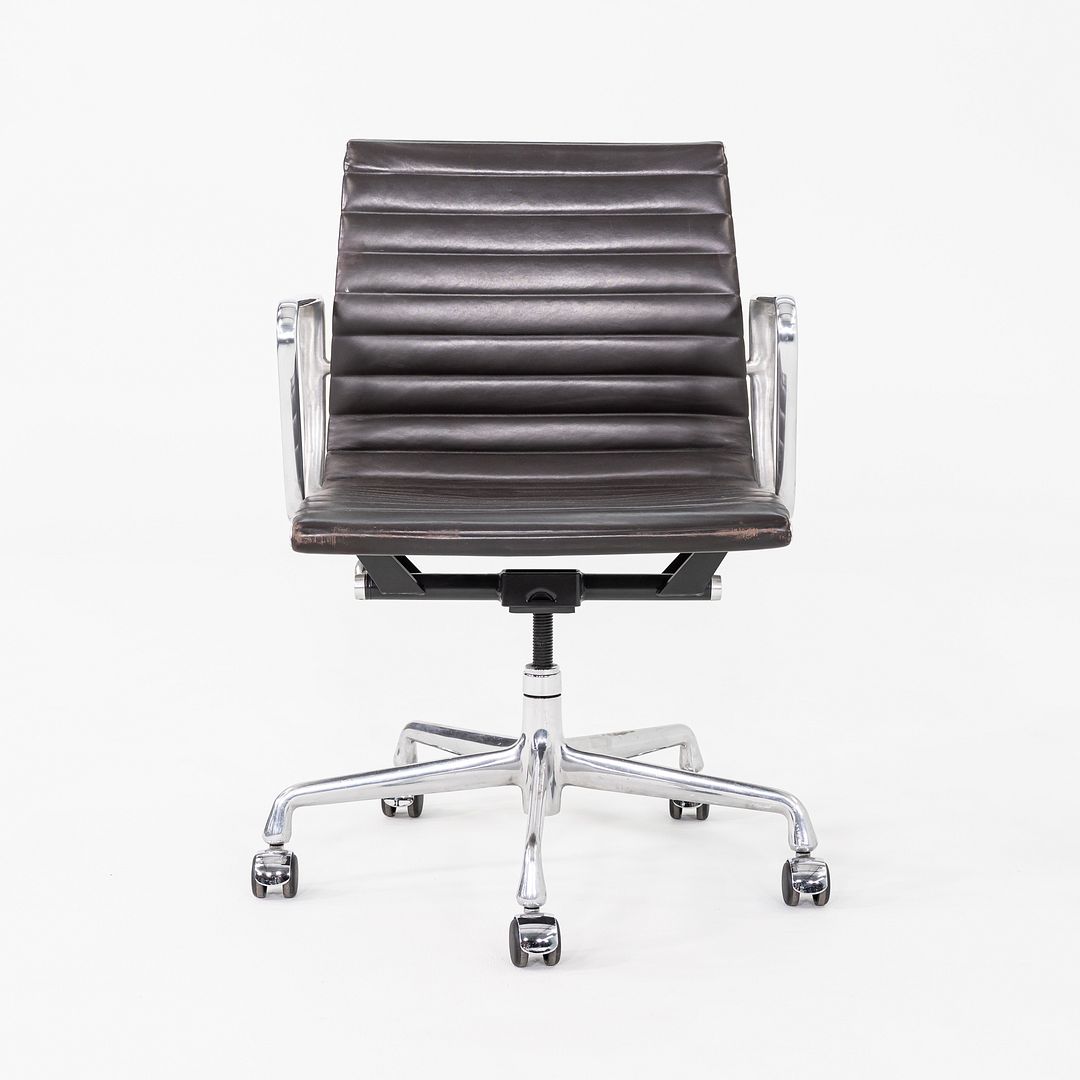 Aluminum Group Management Desk Chair, Model EA335
