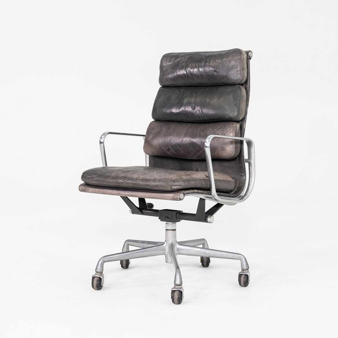 Soft Pad Executive Chair, EA437