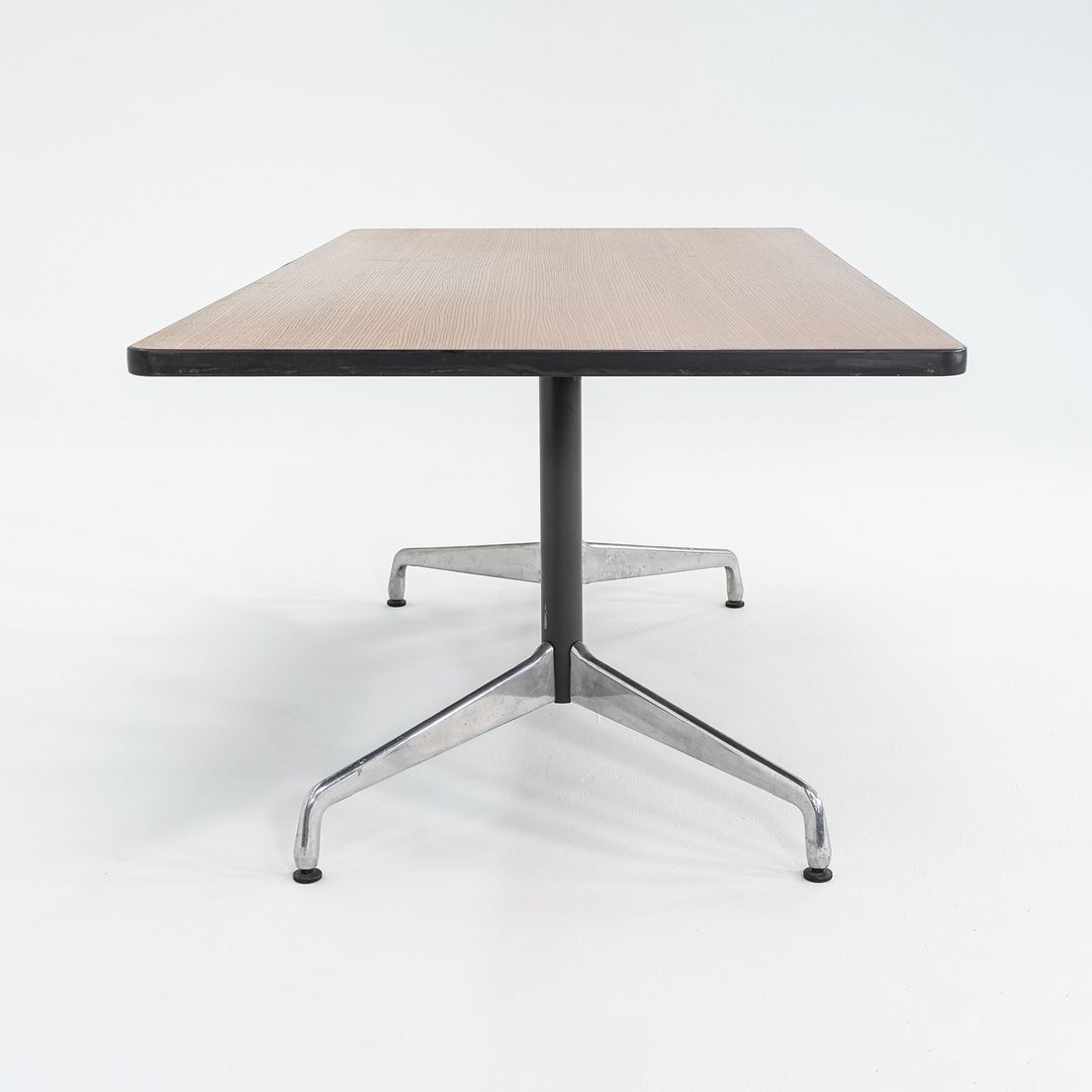 Segmented Conference Table, Model ET143