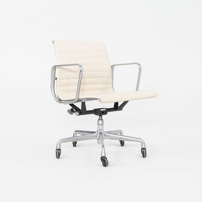 Aluminum Group Management Chair, Model EA335