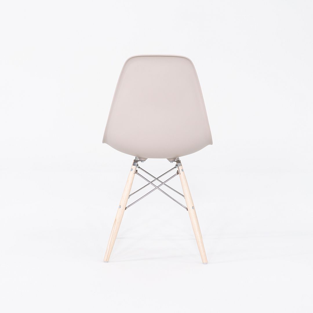 DSW Side Chair with Dowel Base