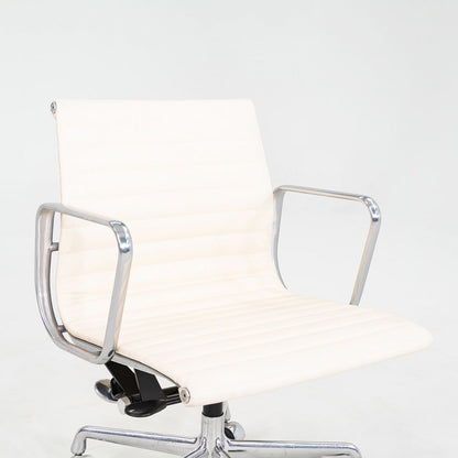 Aluminum Group Management Desk Chair, Model EA335