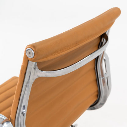 Aluminum Group Management Chair, EA335