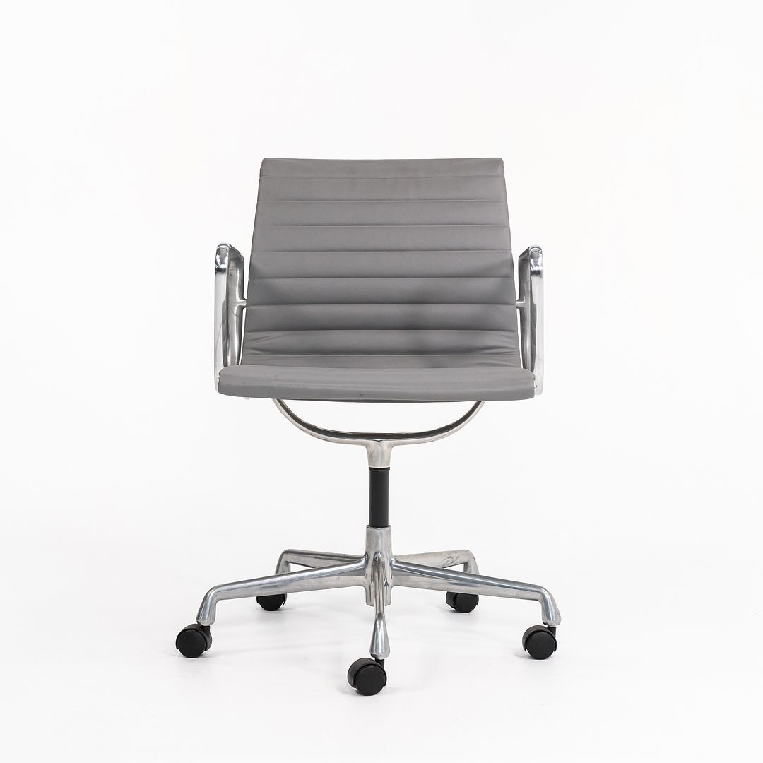 Eames Aluminum Group Management Desk Chair, Model EA108