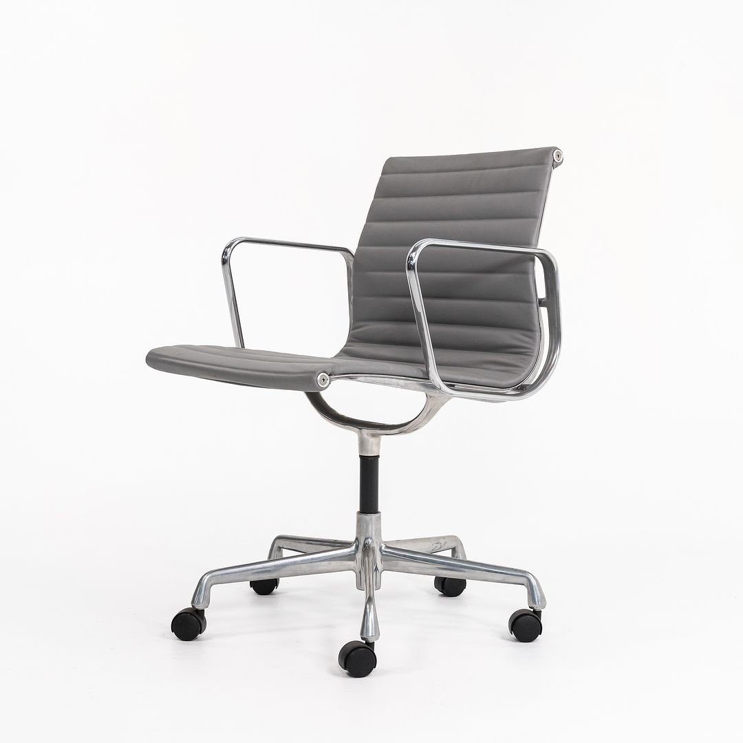 Eames Aluminum Group Management Desk Chair, Model EA108