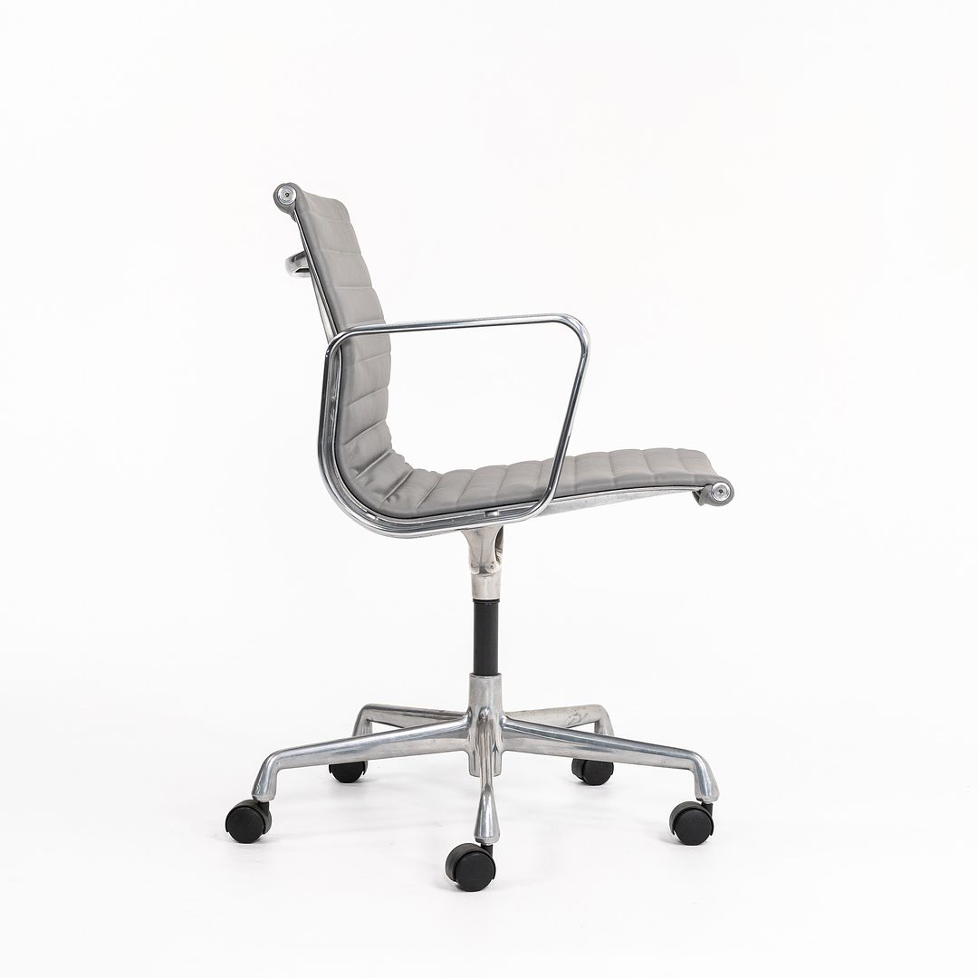Eames Aluminum Group Management Desk Chair, Model EA108