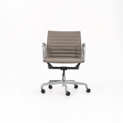 Aluminum Group Management Chair, EA335