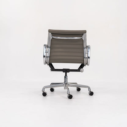 Aluminum Group Management Chair, EA335