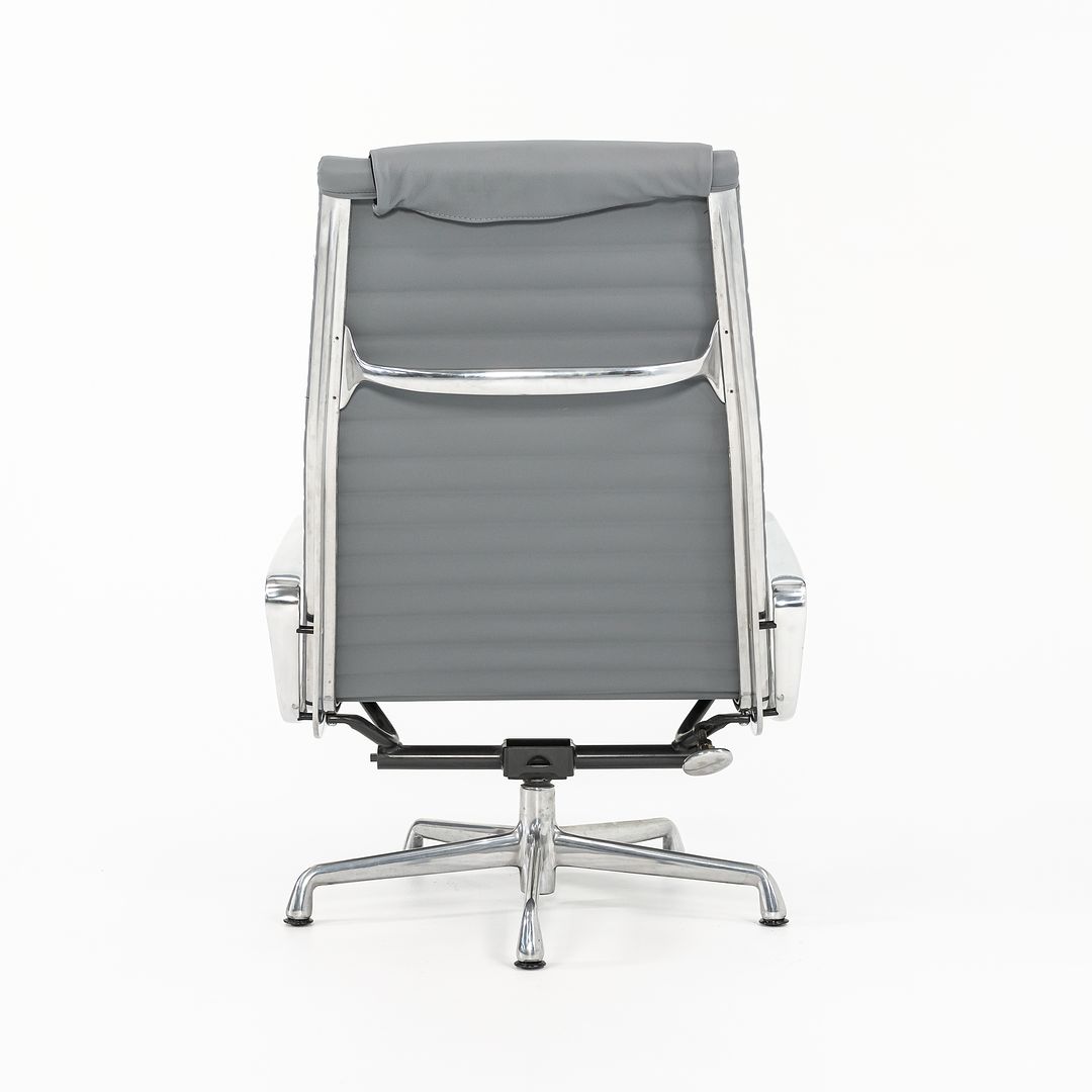 Aluminum Group Lounge Chair, model EA124