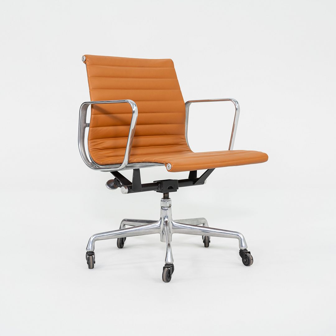 Aluminum Group Management Desk Chair, Model EA335