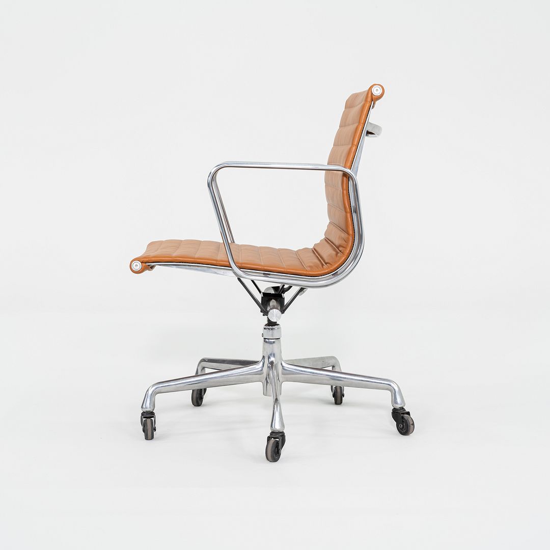 Aluminum Group Management Desk Chair, Model EA335