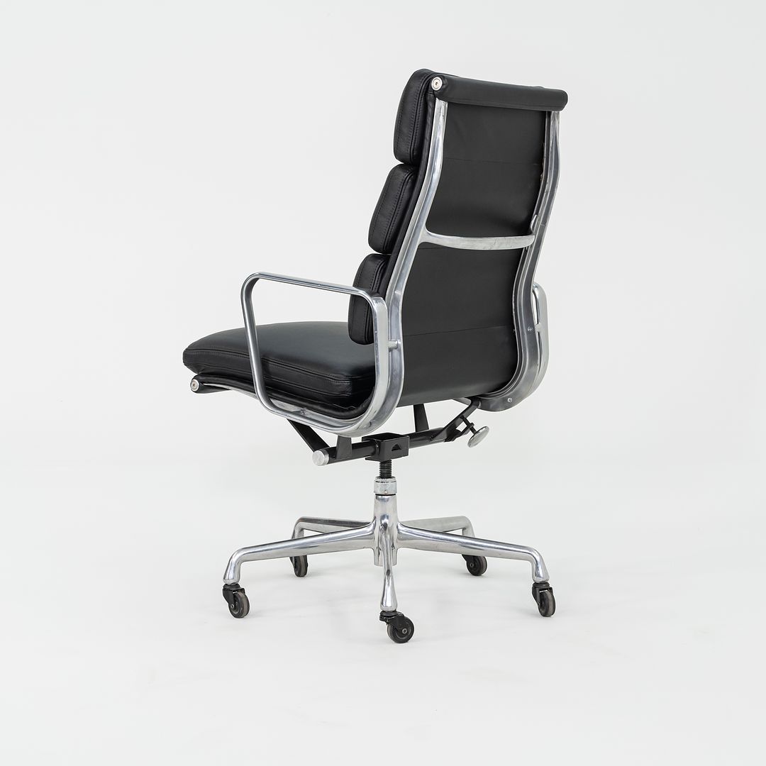 Soft Pad Executive Chair, Model EA437