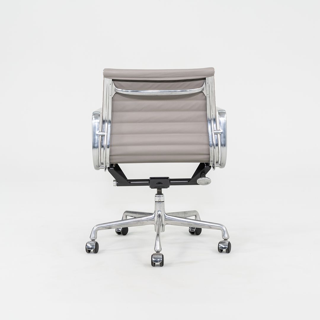 Aluminum Group Management Chair