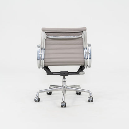 Aluminum Group Management Chair