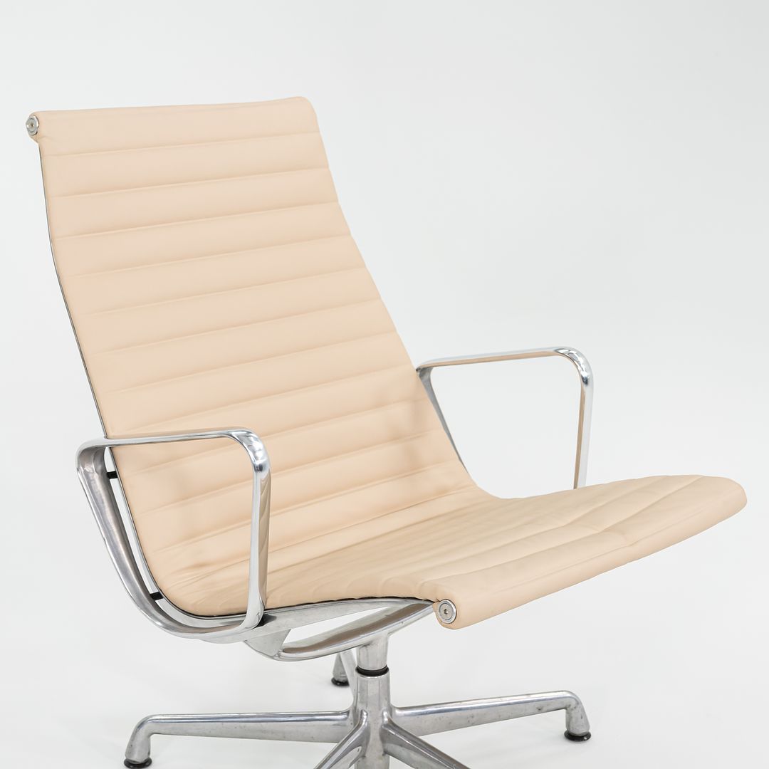 Aluminum Group Lounge Chair, EA316