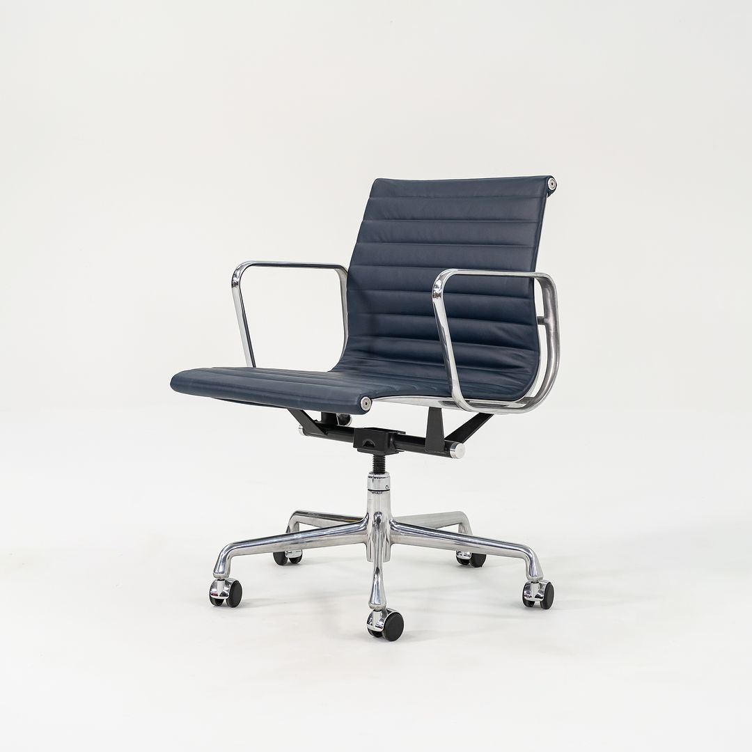 Aluminum Group Management Desk Chair
