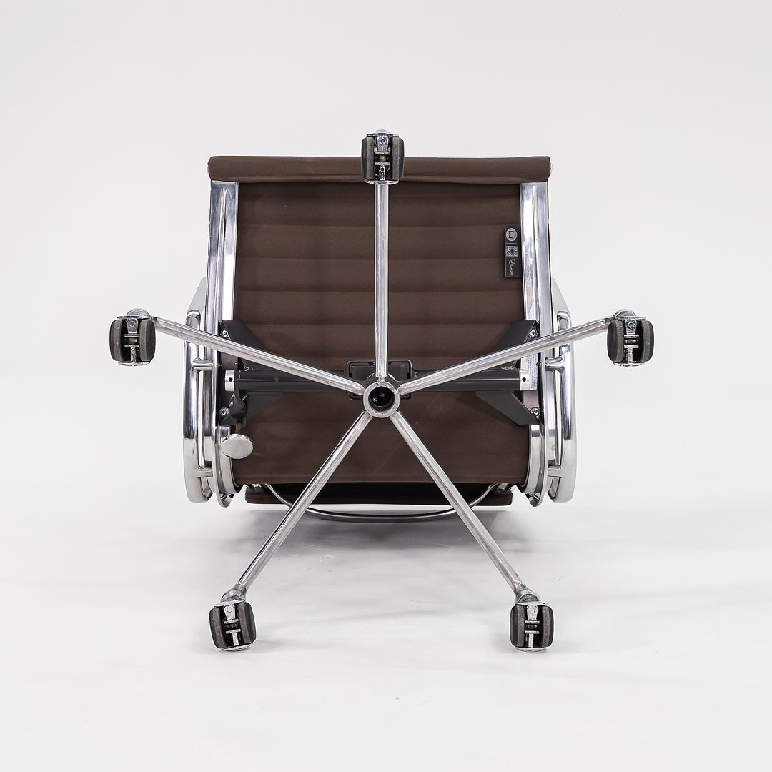 Eames Aluminum Group Management Desk Chair, Model EA335