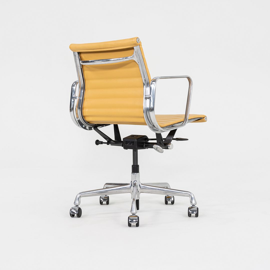 Aluminum Group Management Desk Chair, Model EA335