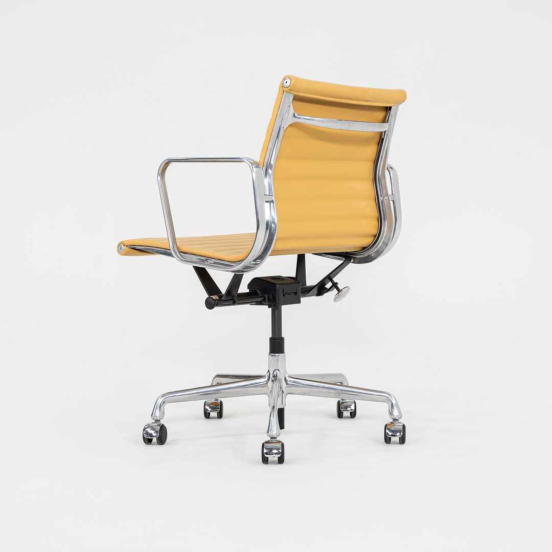 Aluminum Group Management Desk Chair, Model EA335