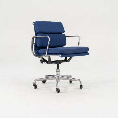 Soft Pad Management Chair, EA435