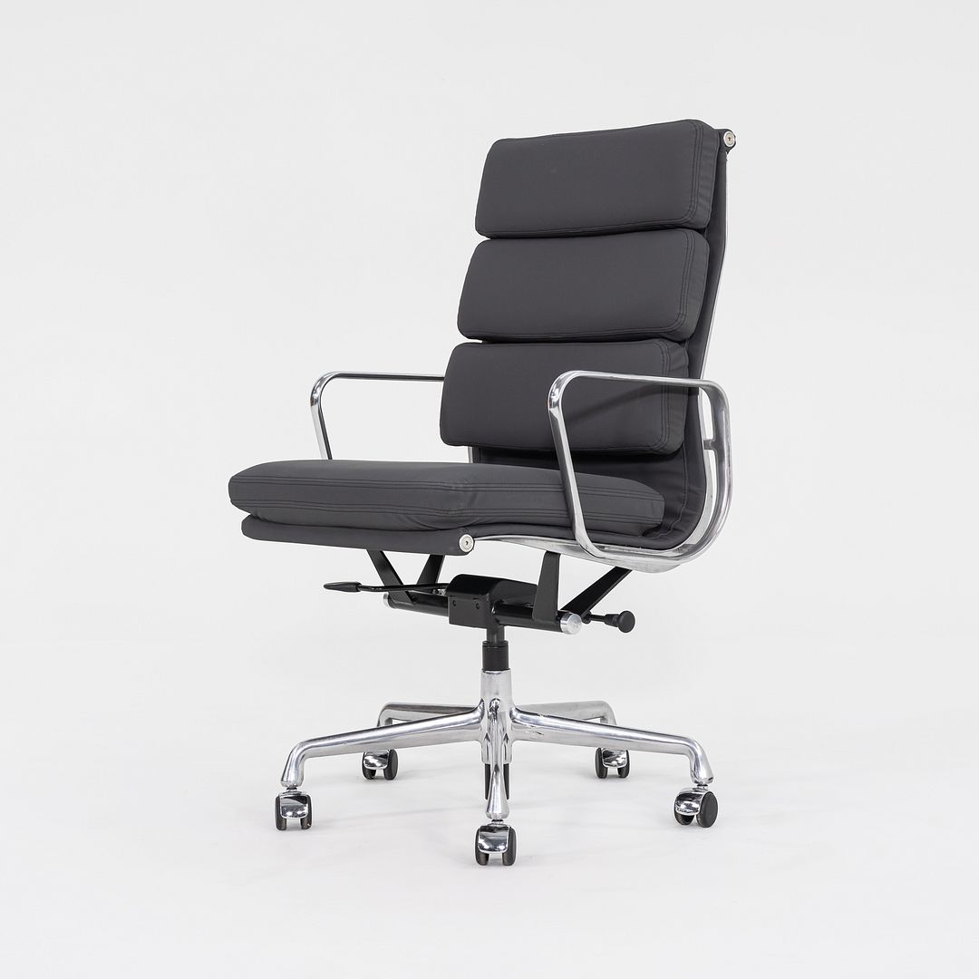 Soft Pad Executive Chair, Model EA437