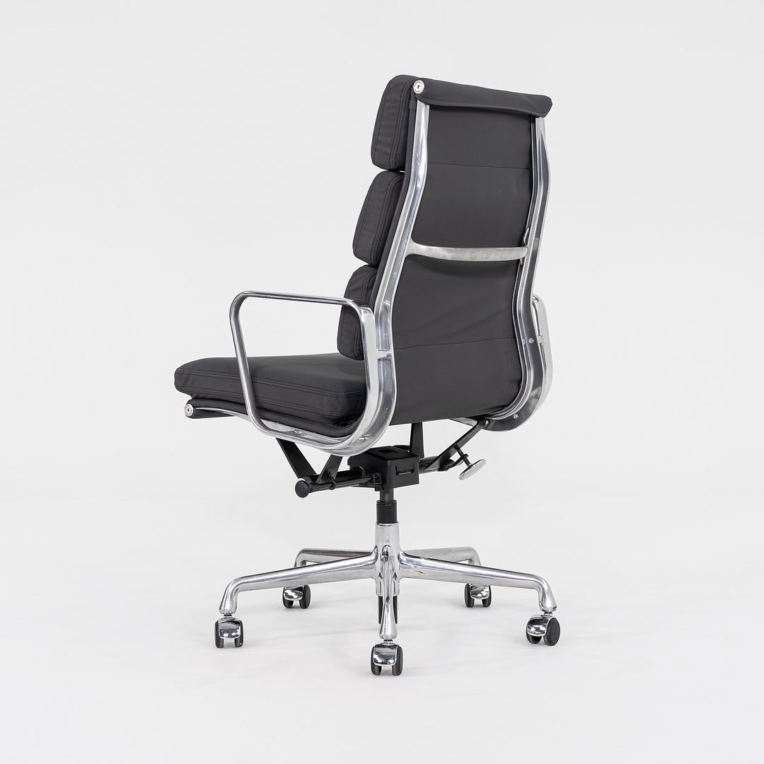 Soft Pad Executive Chair, Model EA437