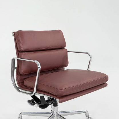 Eames Soft Pad Management Chair, EA435