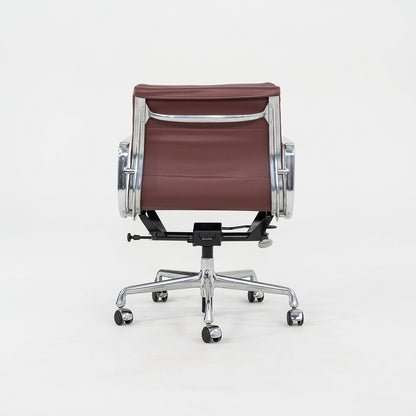 Eames Soft Pad Management Chair, EA435