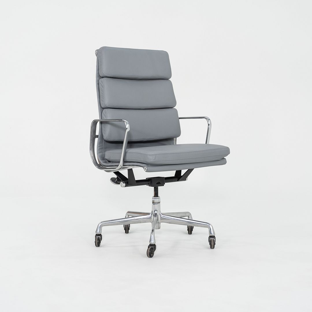 Soft Pad Executive Chair, Model EA437
