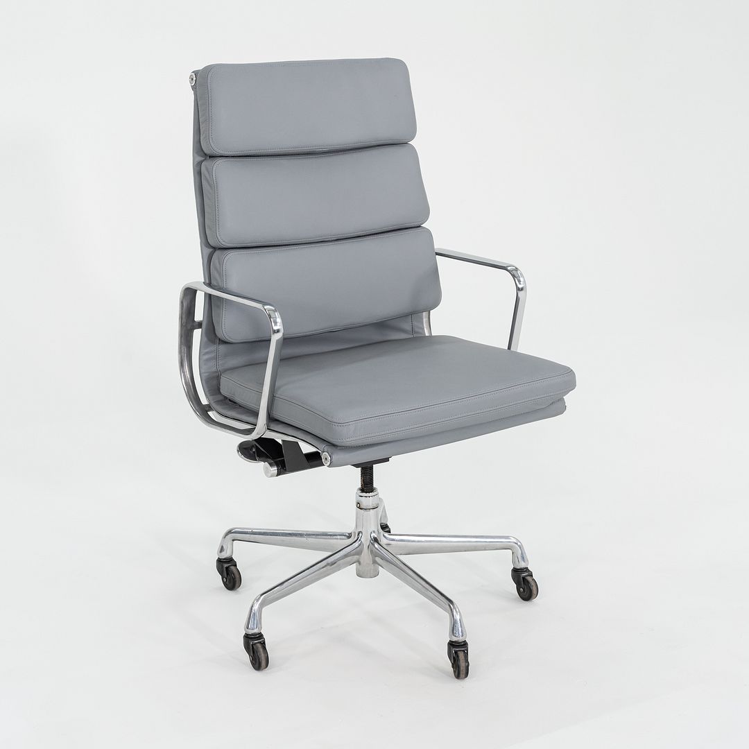 Soft Pad Executive Chair, Model EA437