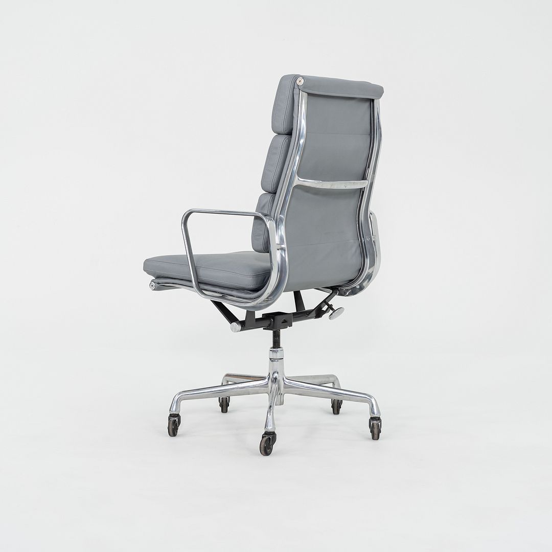 Soft Pad Executive Chair, Model EA437
