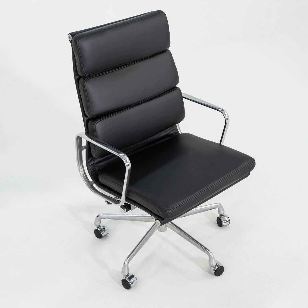 Soft Pad Executive Chair, Model EA437