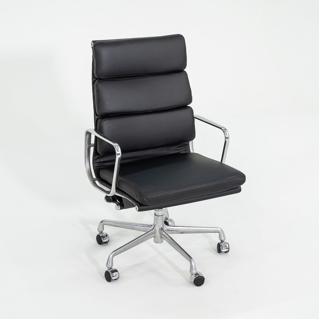 Soft Pad Executive Chair, Model EA437