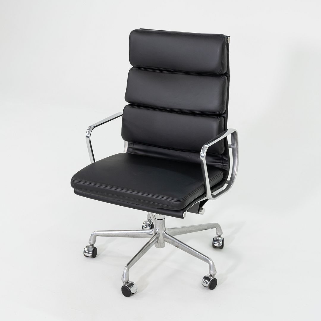 Soft Pad Executive Chair, Model EA437