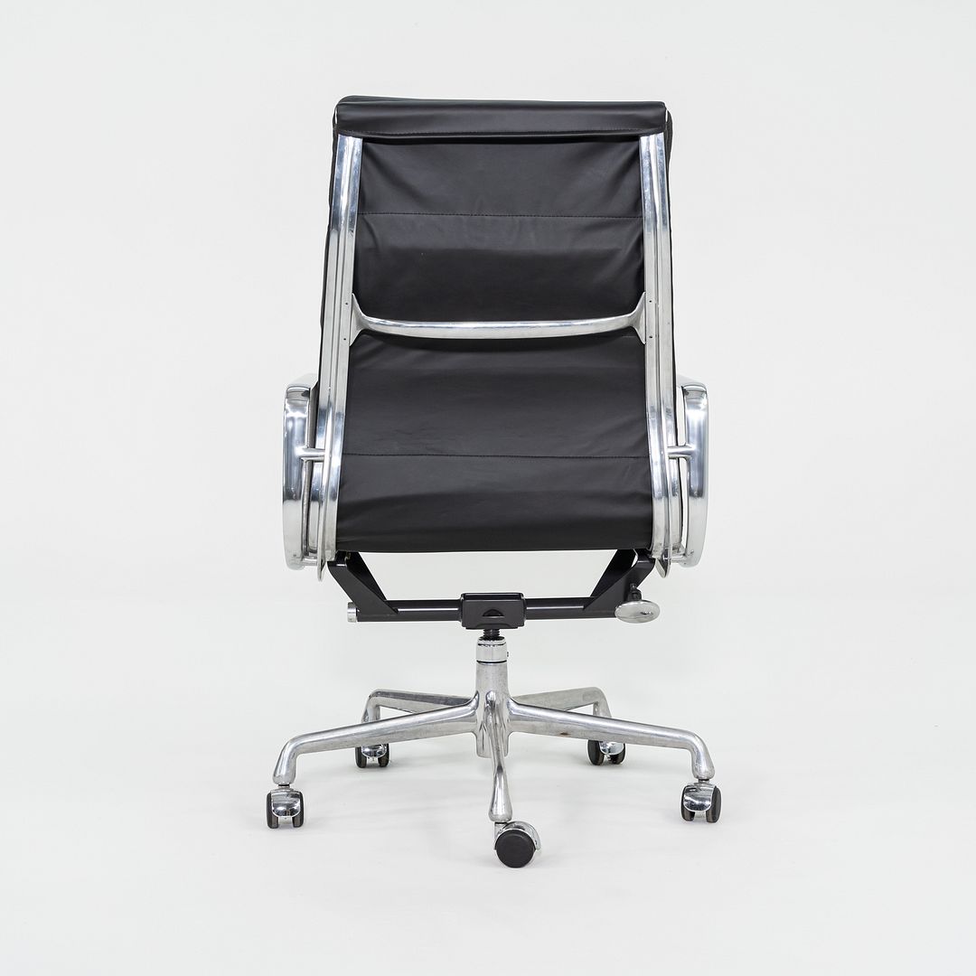 Soft Pad Executive Chair, Model EA437