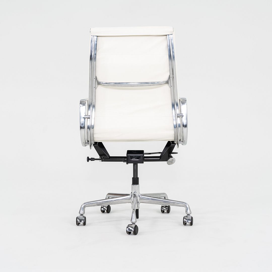 Soft Pad Executive Chair, Model EA437