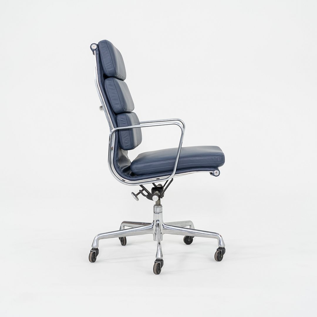 Soft Pad Executive Chair, Model EA437